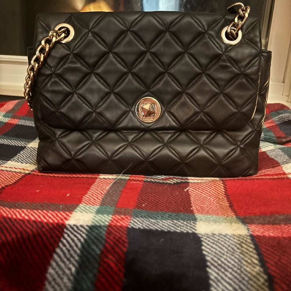 Elegant Black Quilted Chain Shoulder Bag